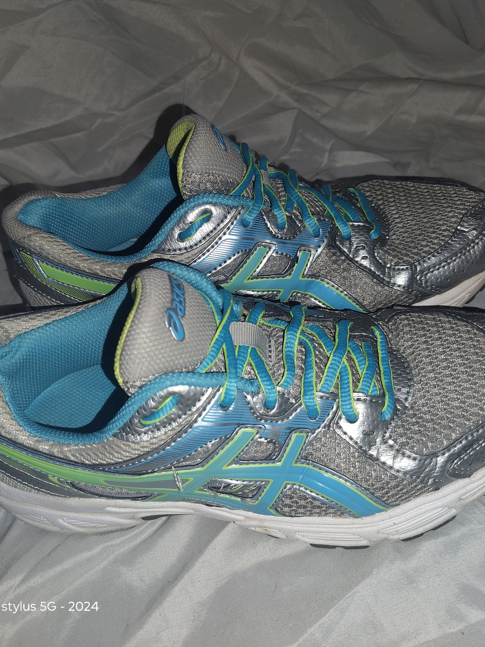 ASICS Women's Silver and Blue Athletic Running Shoes